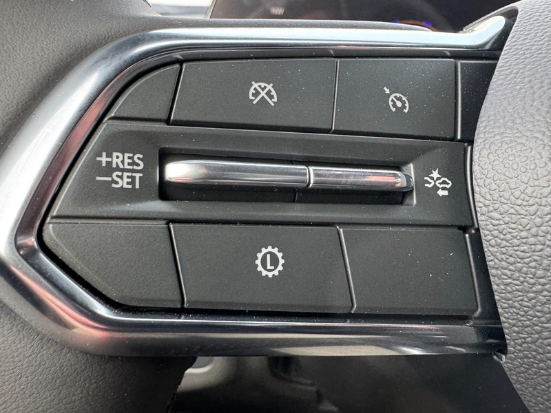 Chevrolet Tahoe Vehicle Image 12