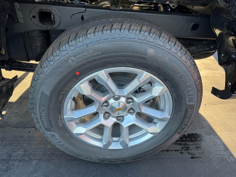 Chevrolet Silverado 1500 Vehicle Image 06