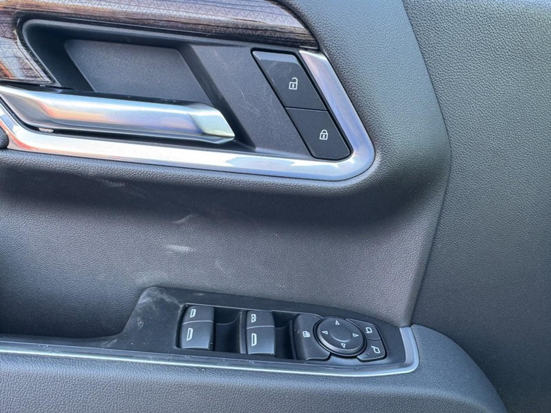 Chevrolet Silverado 1500 Vehicle Image 11