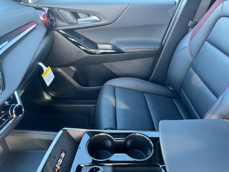 Chevrolet Equinox Vehicle Image 08