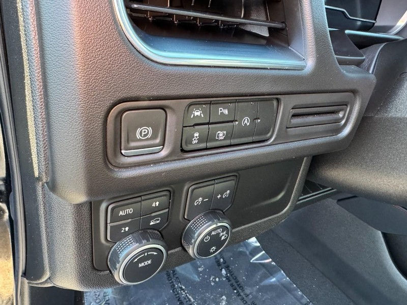 Chevrolet Tahoe Vehicle Image 17