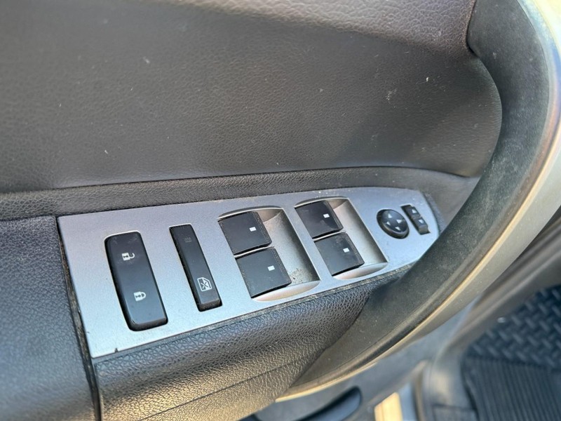 GMC Sierra 1500 Vehicle Image 13