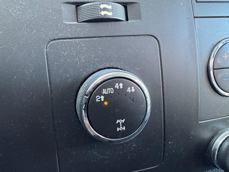 GMC Sierra 1500 Vehicle Image 17