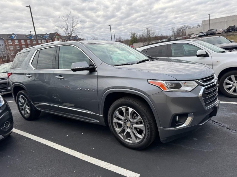 Chevrolet Traverse Vehicle Image 05