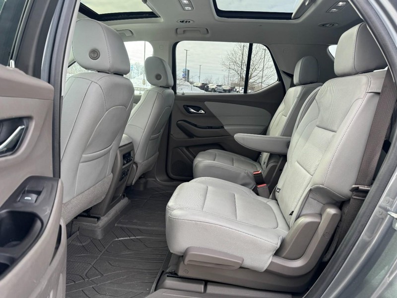Chevrolet Traverse Vehicle Image 10