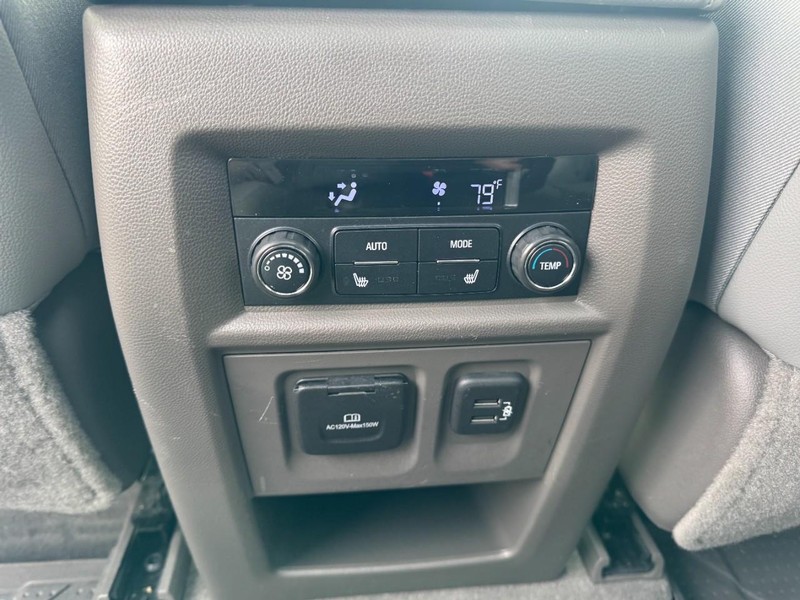 Chevrolet Traverse Vehicle Image 13