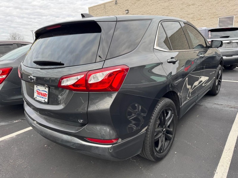 Chevrolet Equinox Vehicle Image 04