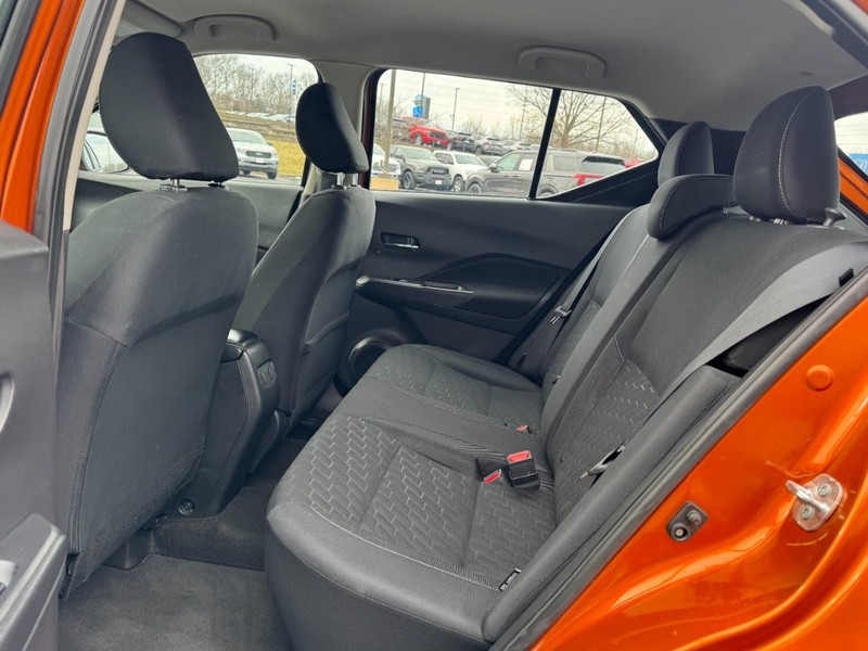 Nissan Kicks Vehicle Image 10