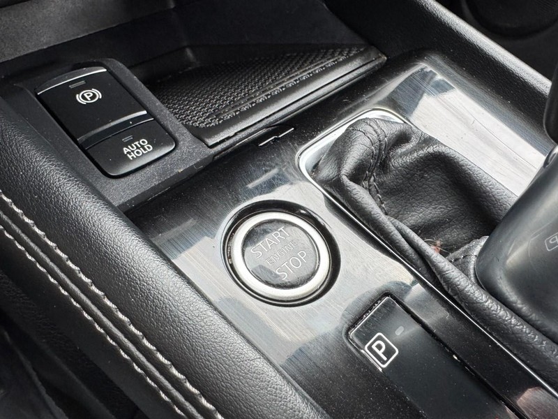 Nissan Kicks Vehicle Image 21