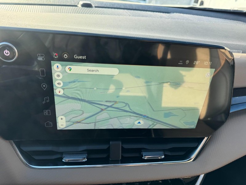 Chevrolet Equinox Vehicle Image 15