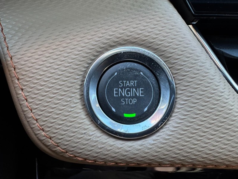 Chevrolet Equinox Vehicle Image 17