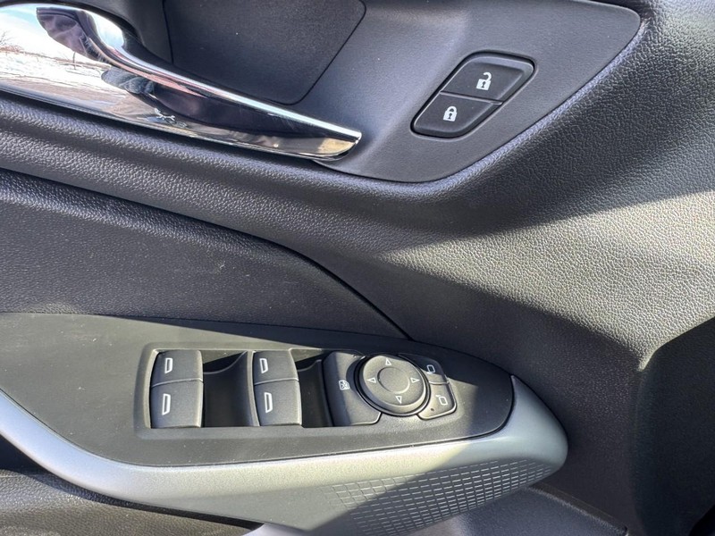 Chevrolet Trax Vehicle Image 10