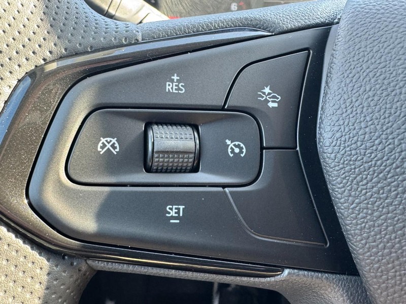 Chevrolet Trax Vehicle Image 11