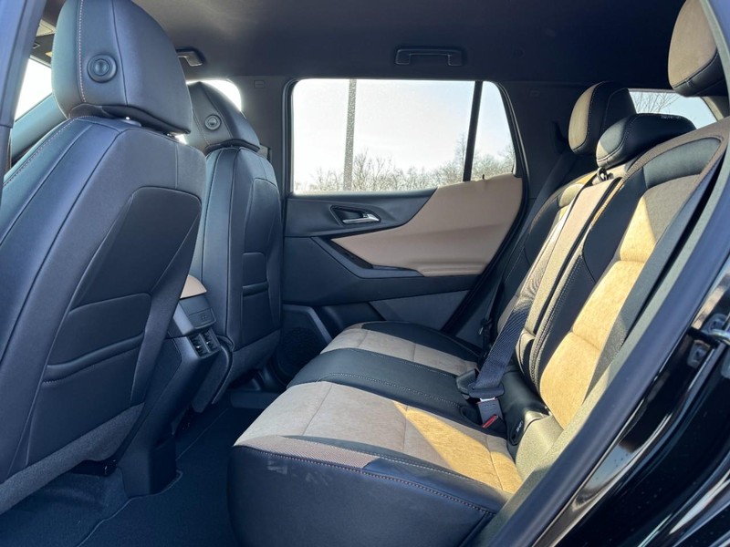 Chevrolet Equinox Vehicle Image 07