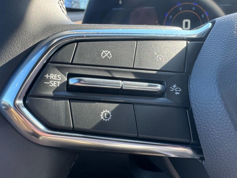 Chevrolet Equinox Vehicle Image 11