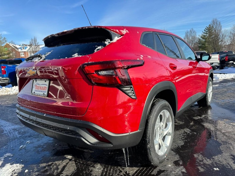 Chevrolet Trax Vehicle Image 03