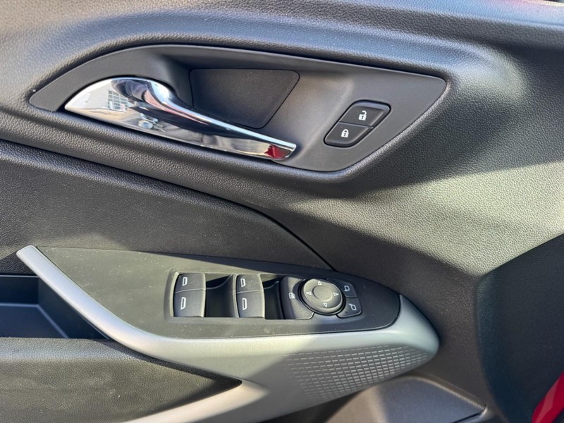 Chevrolet Trax Vehicle Image 10