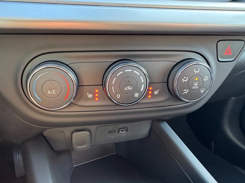 Chevrolet Trax Vehicle Image 13