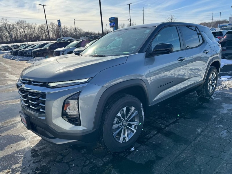 Chevrolet Equinox Vehicle Image 04