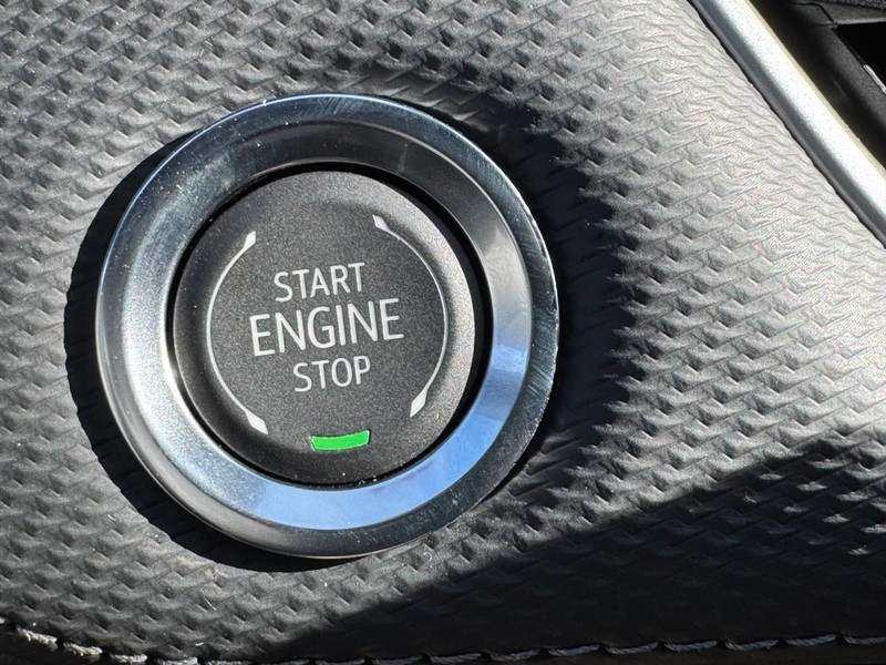 Chevrolet Equinox Vehicle Image 16