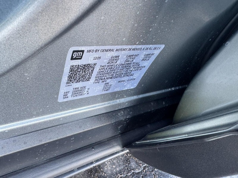 Chevrolet Equinox Vehicle Image 17