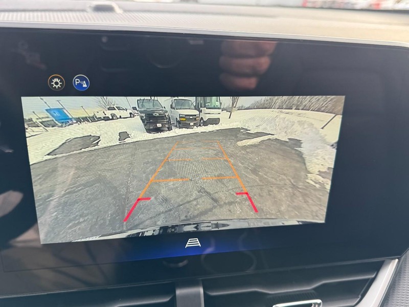 Chevrolet Equinox Vehicle Image 15