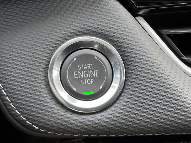 Chevrolet Equinox Vehicle Image 16