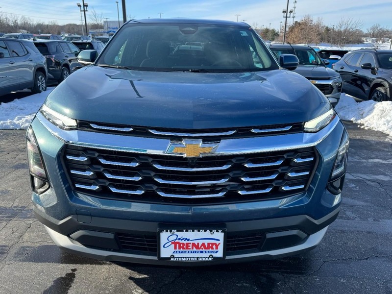 Chevrolet Equinox Vehicle Image 05