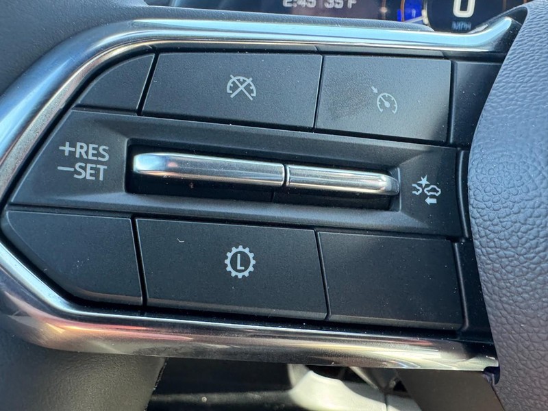 Chevrolet Equinox Vehicle Image 10