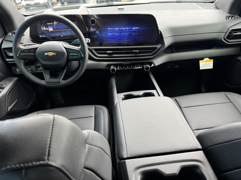 Chevrolet Silverado EV Vehicle Image 09