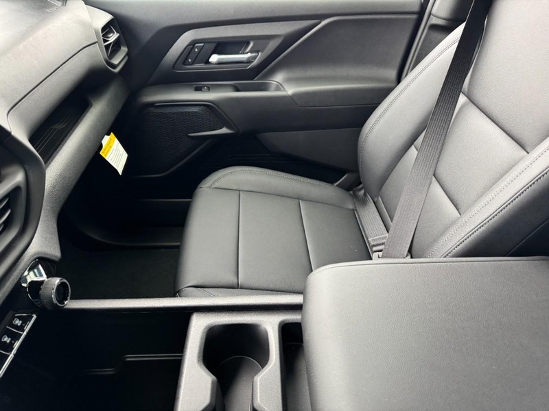 Chevrolet Silverado EV Vehicle Image 10