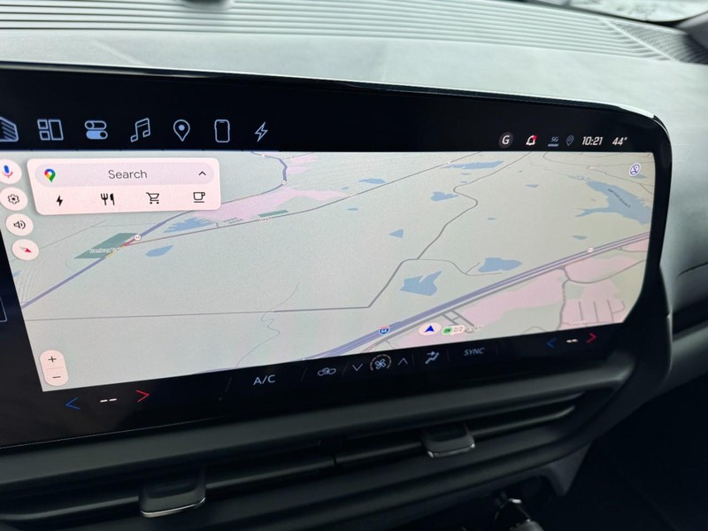 Chevrolet Silverado EV Vehicle Image 16