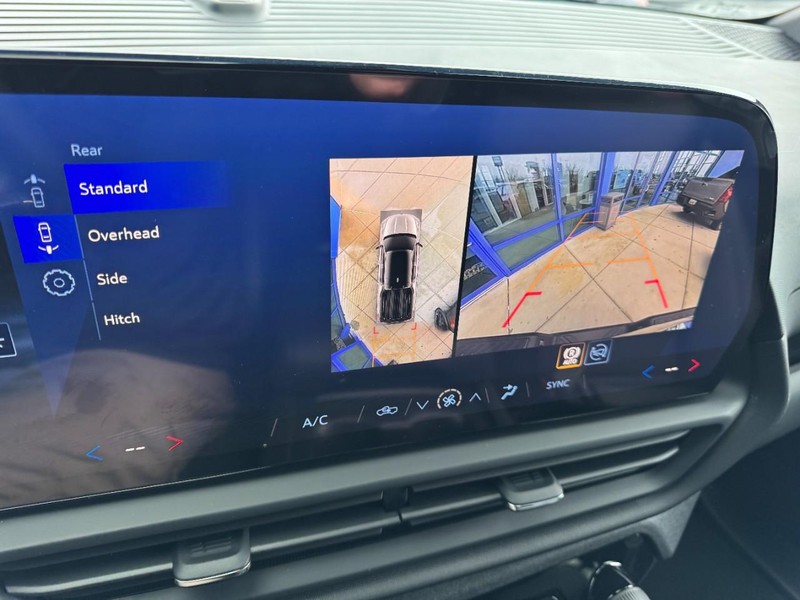 Chevrolet Silverado EV Vehicle Image 17