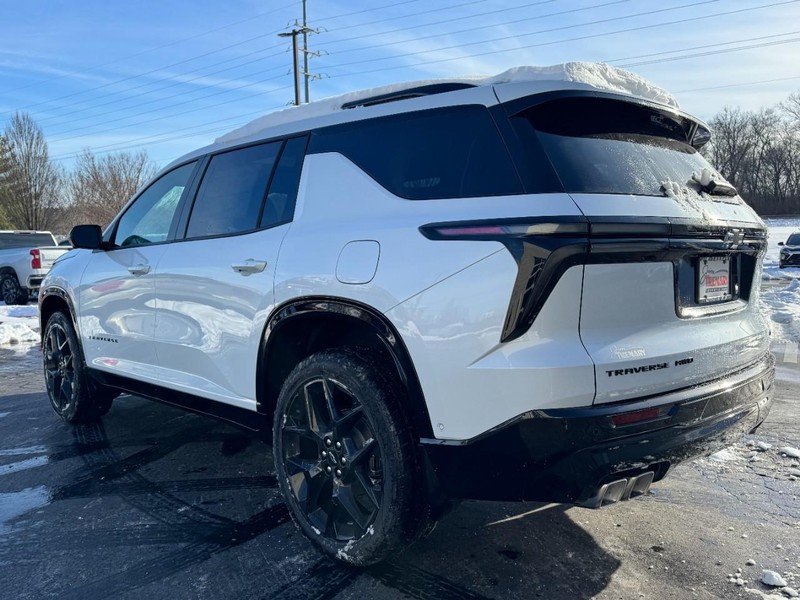 Chevrolet Traverse Vehicle Image 04