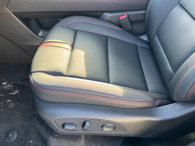 Chevrolet Traverse Vehicle Image 09