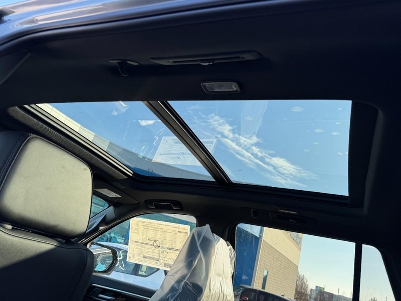 Chevrolet Tahoe Vehicle Image 07