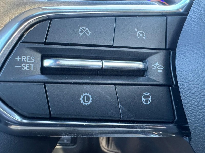 Chevrolet Tahoe Vehicle Image 11