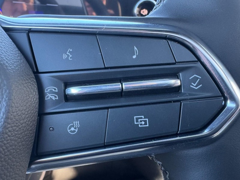 Chevrolet Tahoe Vehicle Image 12