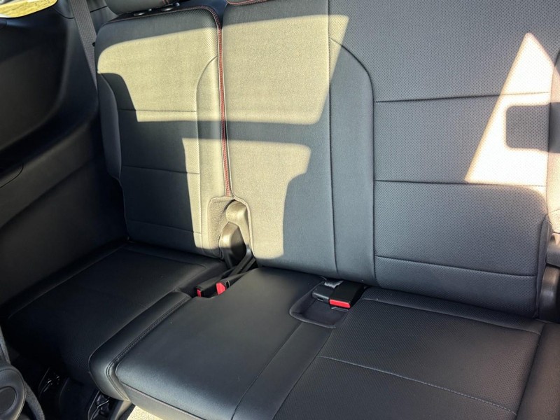 Chevrolet Traverse Vehicle Image 12