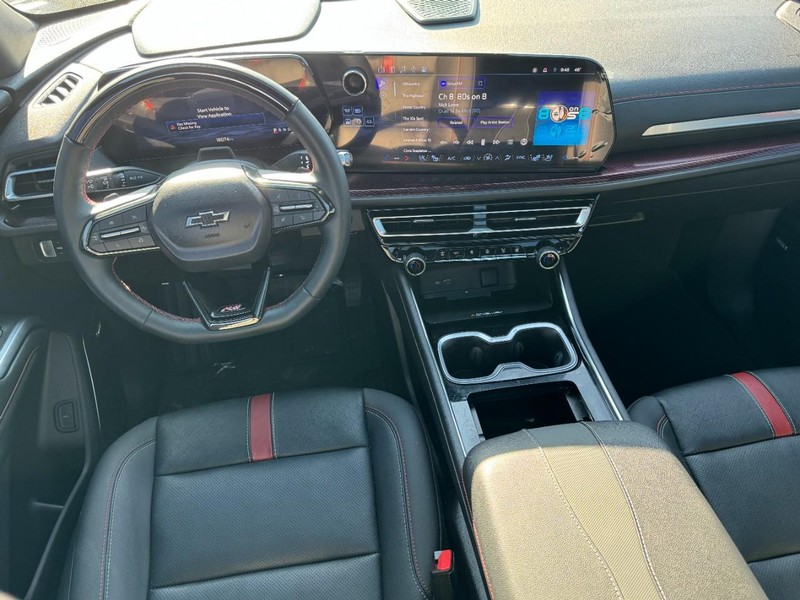 Chevrolet Traverse Vehicle Image 13