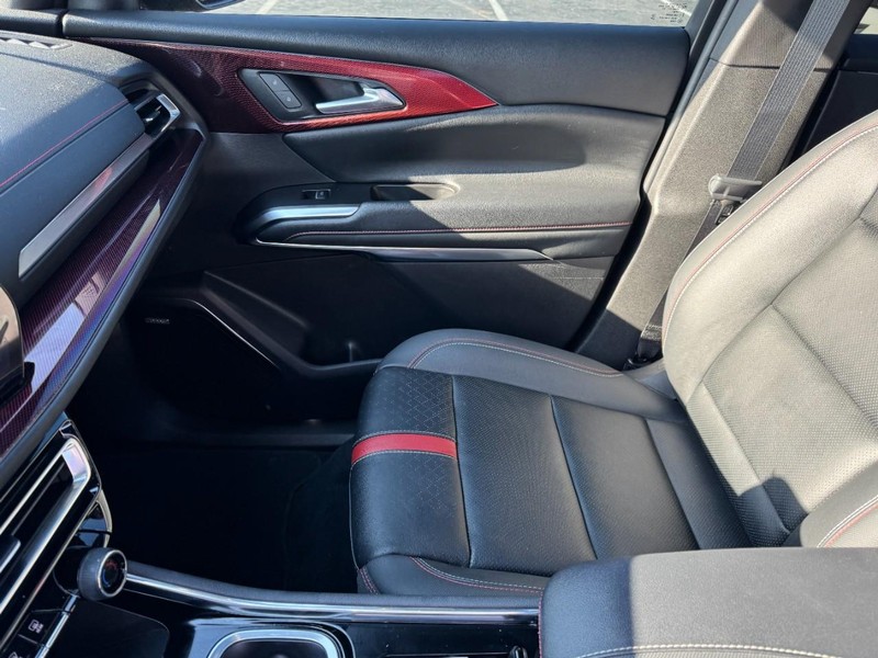 Chevrolet Traverse Vehicle Image 15