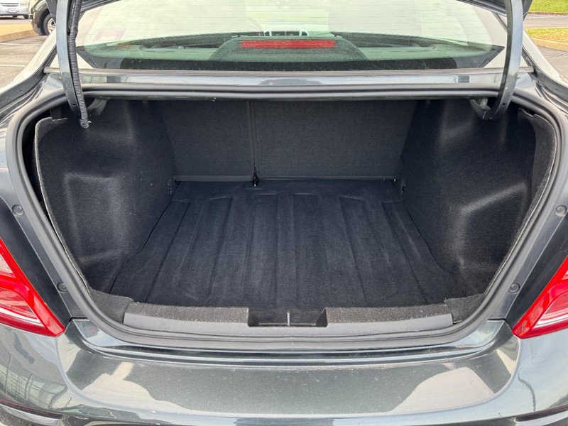 Chevrolet Sonic Vehicle Image 06