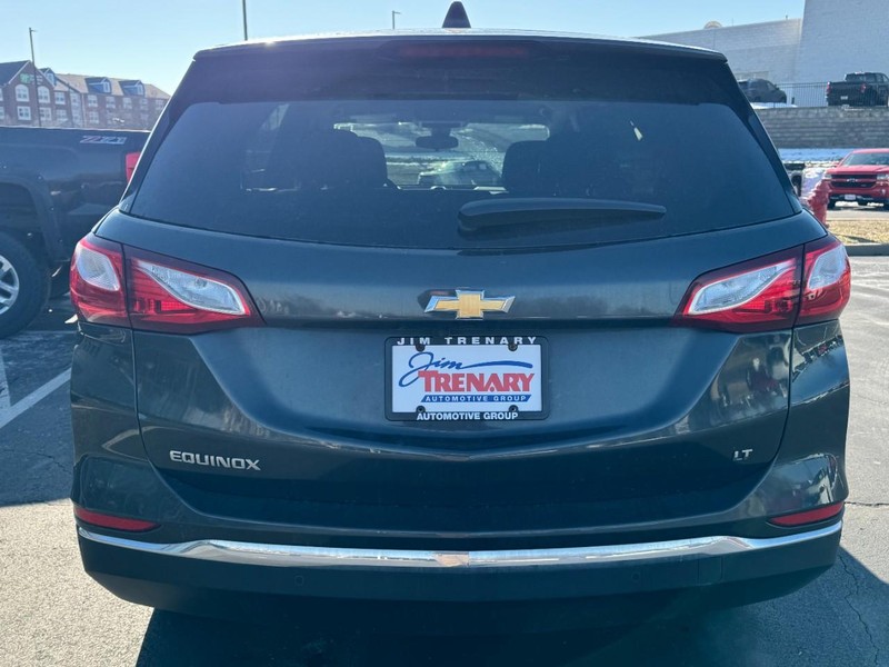 Chevrolet Equinox Vehicle Image 04