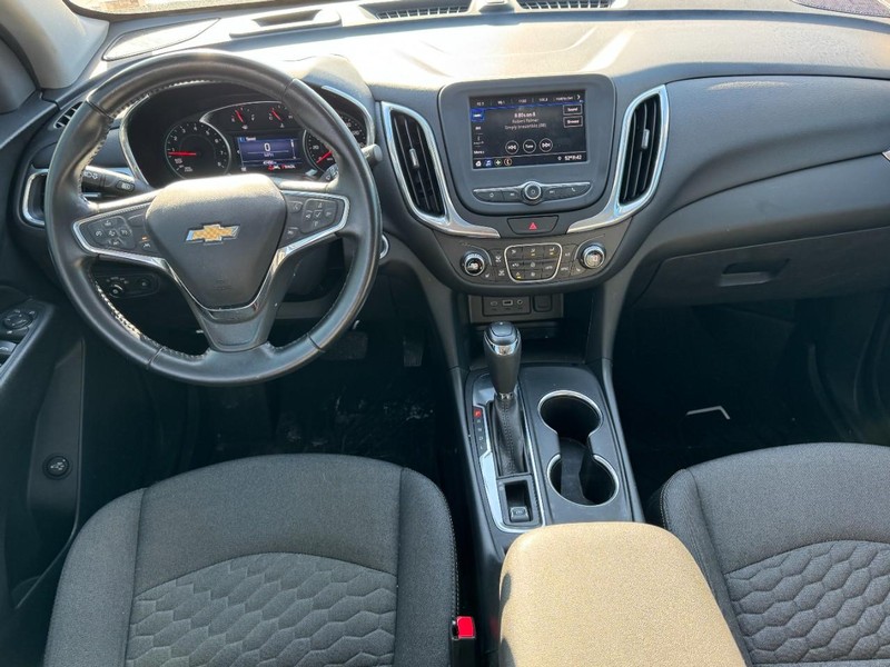 Chevrolet Equinox Vehicle Image 11