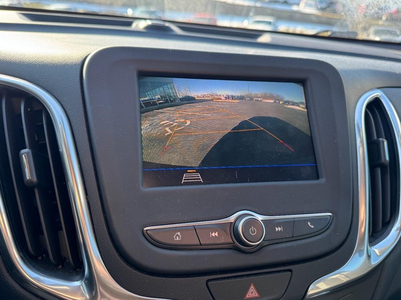 Chevrolet Equinox Vehicle Image 19