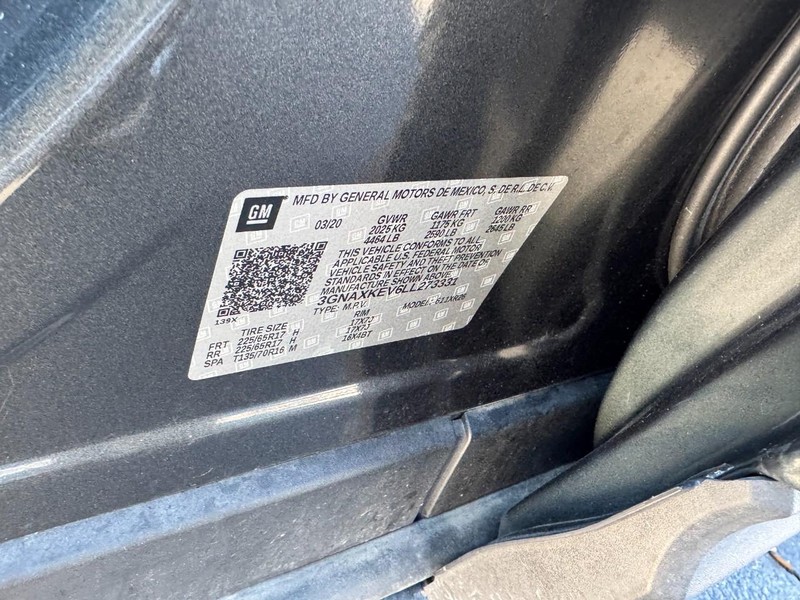 Chevrolet Equinox Vehicle Image 23