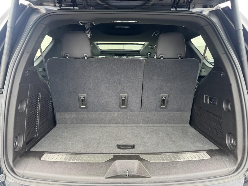 Chevrolet Tahoe Vehicle Image 06