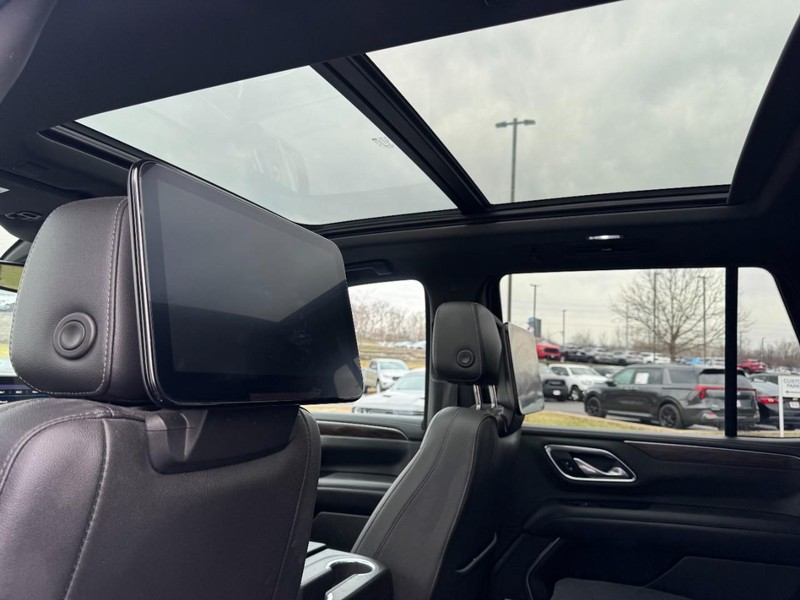 Chevrolet Tahoe Vehicle Image 12