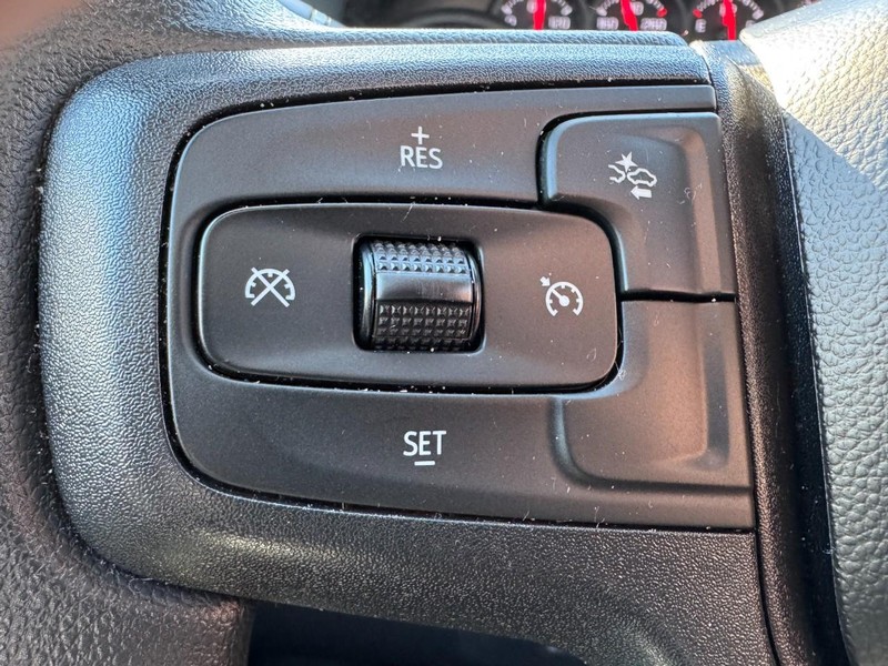 Chevrolet Silverado 1500 Vehicle Image 17