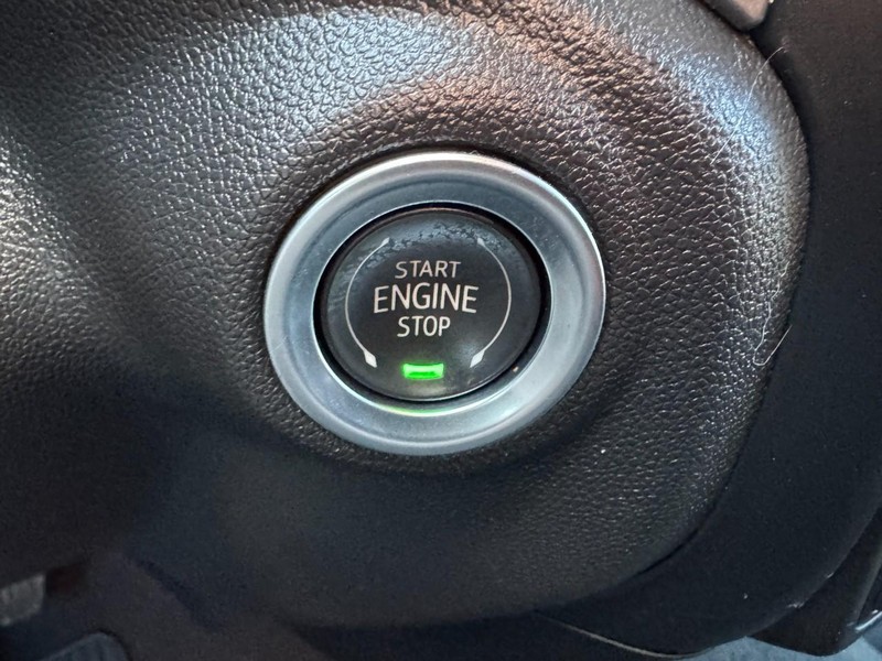 Chevrolet Silverado 1500 Vehicle Image 21